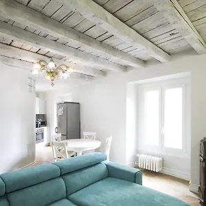 marvel-apartment.italymilanhotels.net/